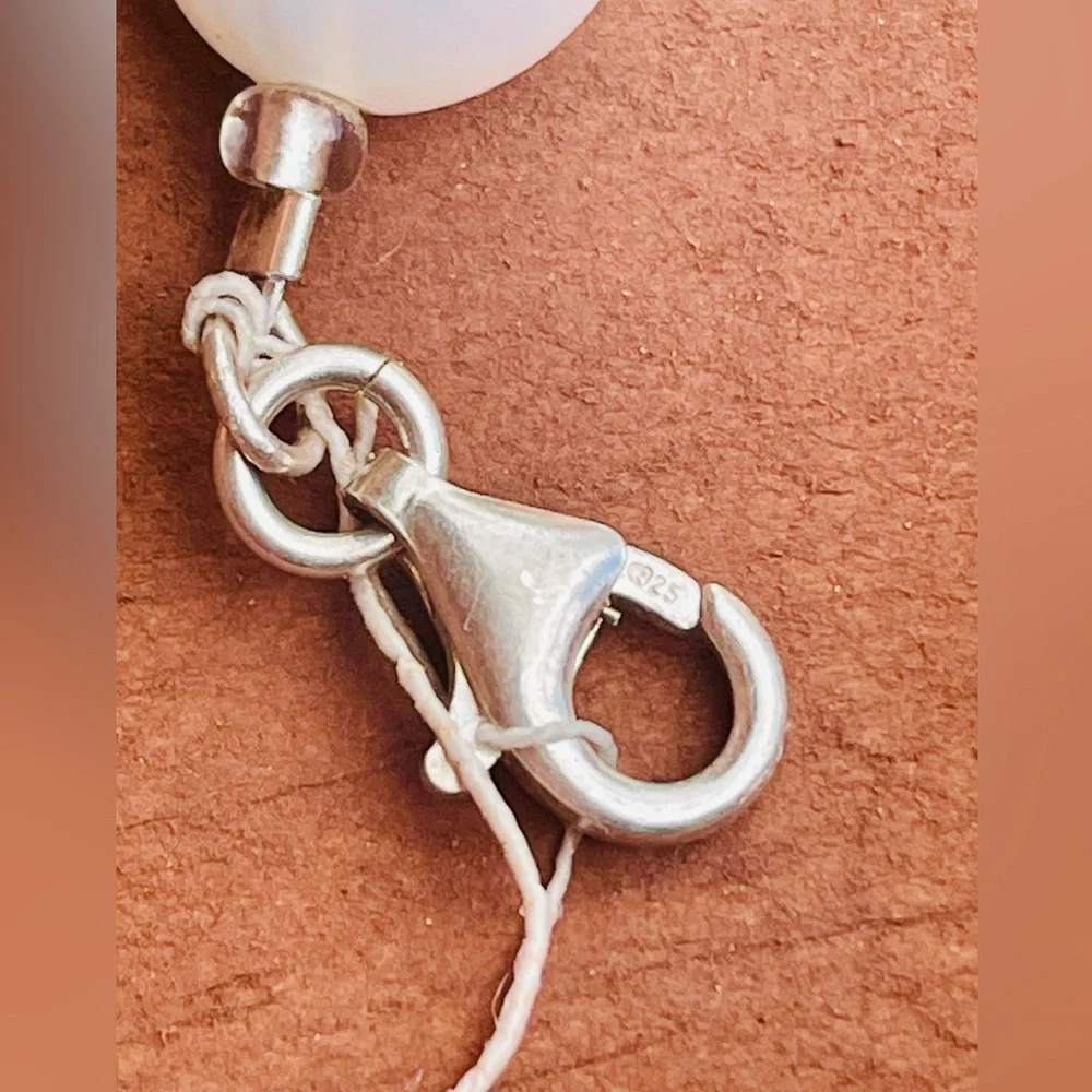 Peyote Bird Wood and White Bead Necklace, NWT. - Picture 8 of 13